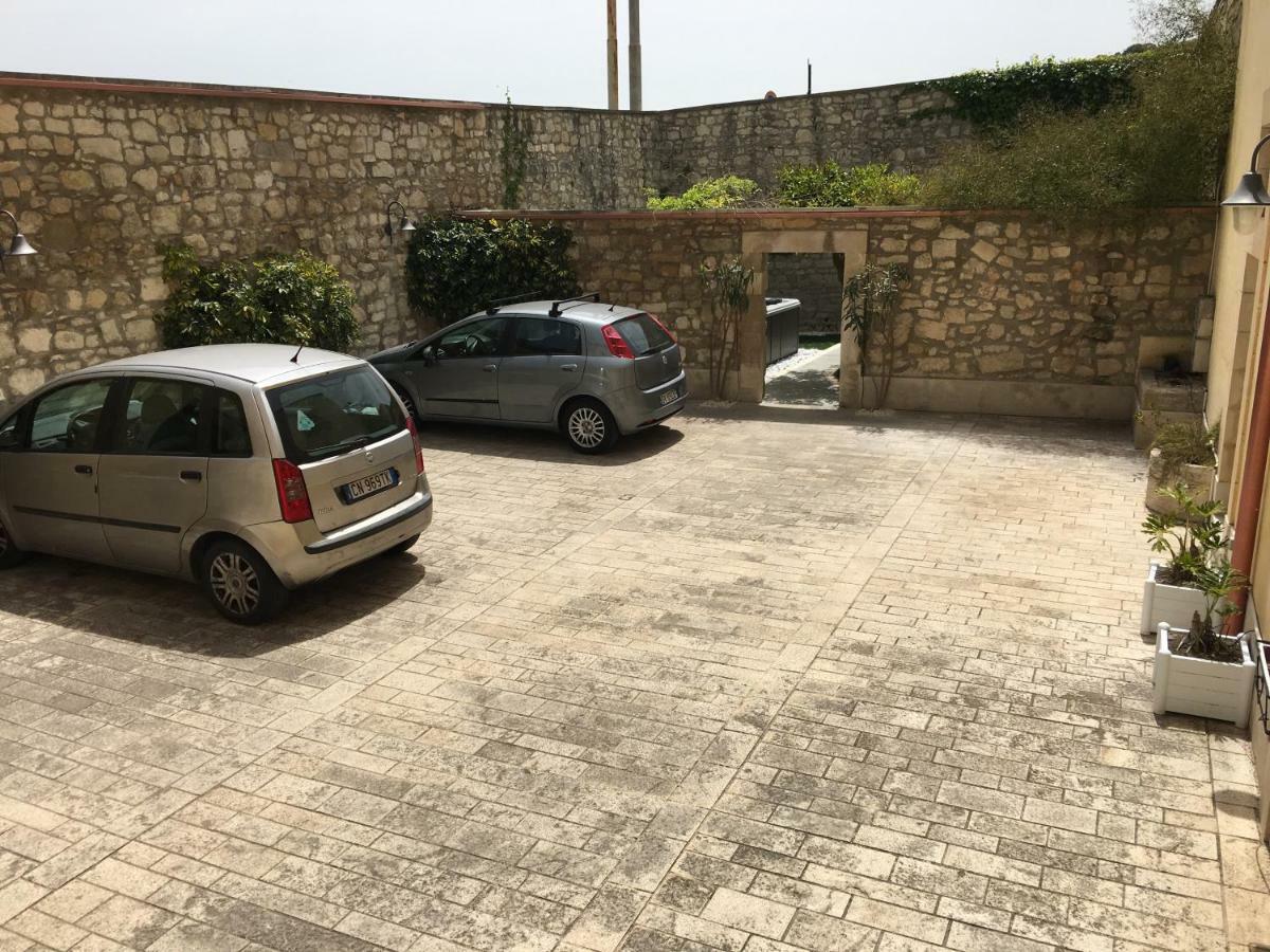 Le Fioriere Affittacamere E Casa Vacanze Ragusa Exterior foto